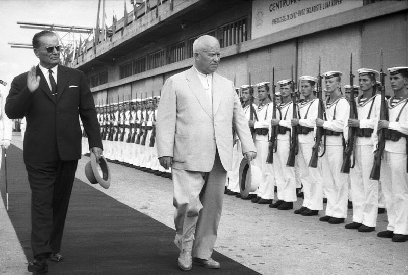 File:Tito e Kruscev 1963.jpg