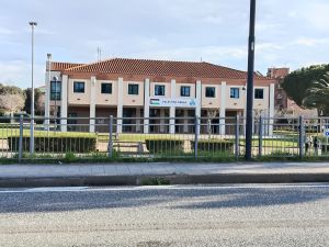 Striscione filopalestinese Comune di Rosignano Solvay.jpg